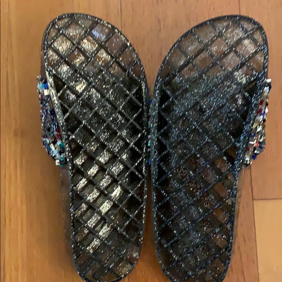 Cute Weeboo gel slides. NWOT - Picture 2 of 2